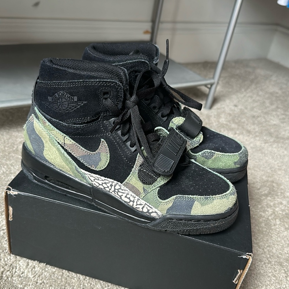 Nike Jordans camo